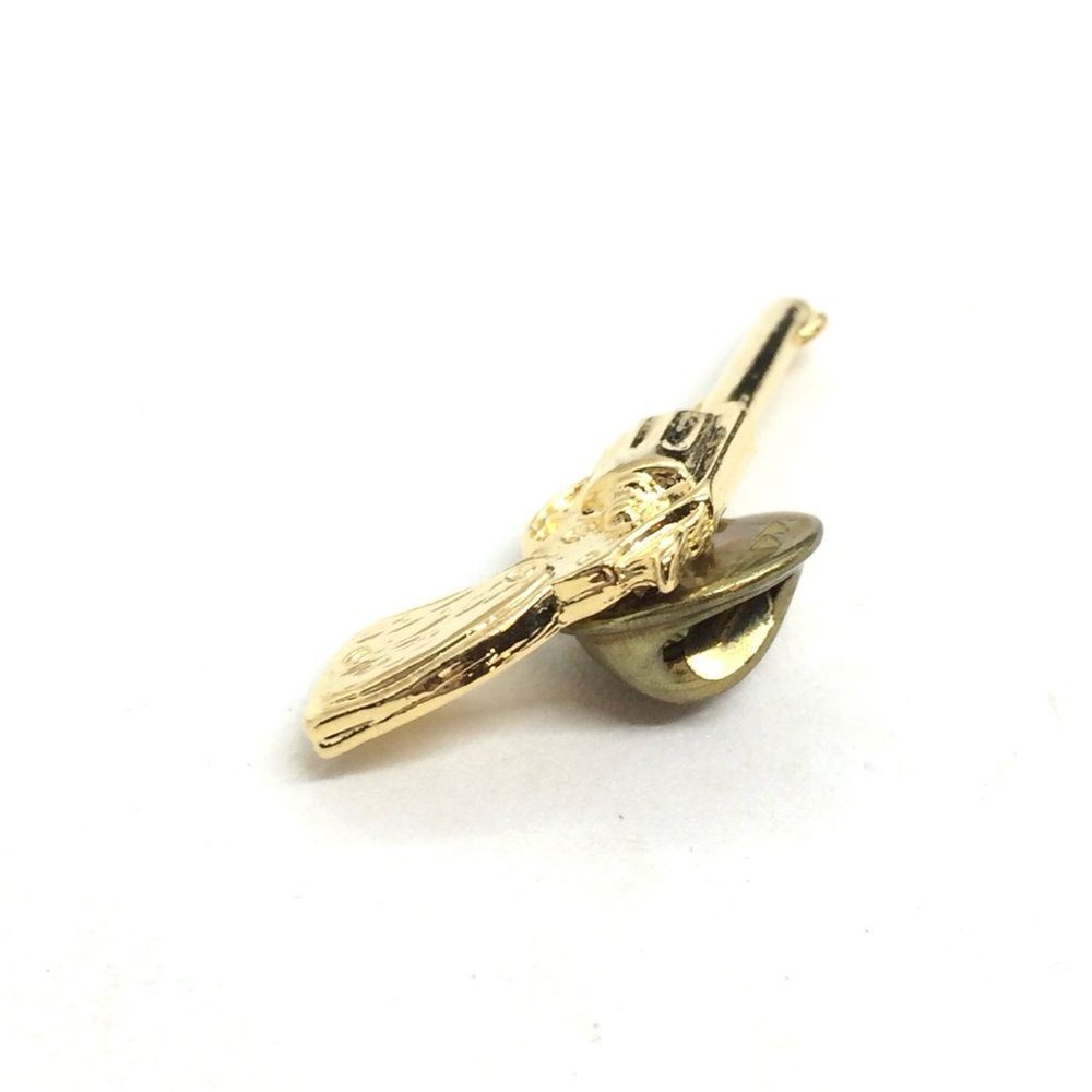 VINTAGE REVOLVER GUN TIE TACK LAPEL PIN GOLD TONE WESTERN COWBOY - Picture 10 of 12